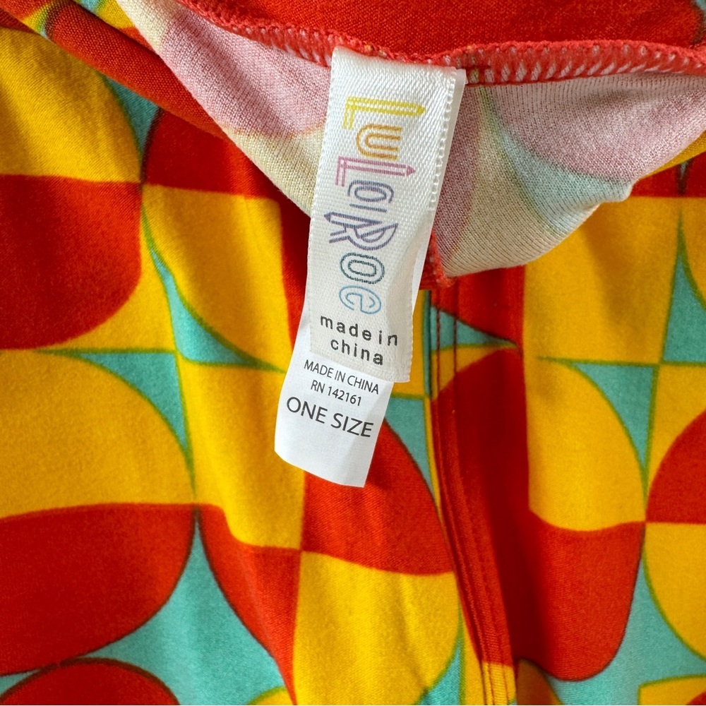LuLaRoe One Size (OS) Leggings – Buttery Soft Stretchy Printed Leggings - Picture 5 of 5